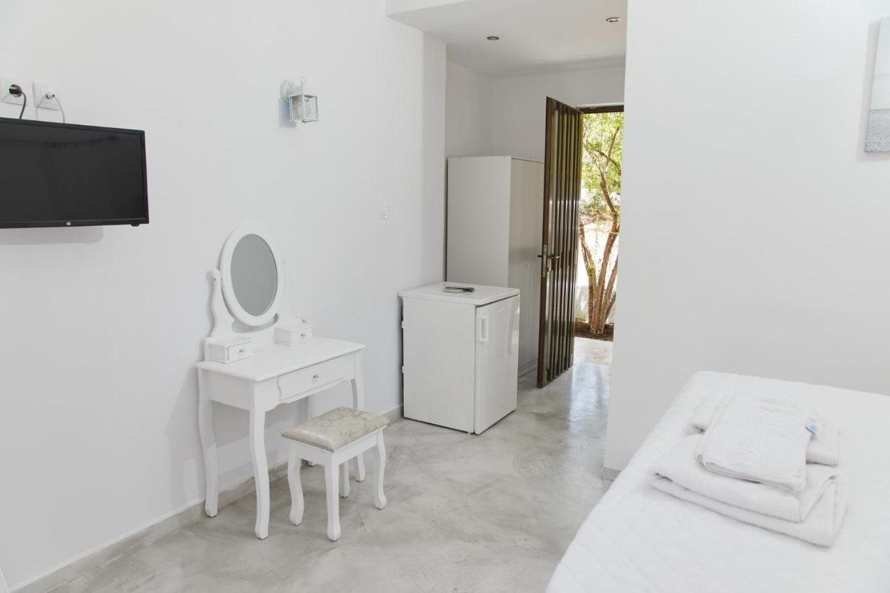 Appartamento Golden Star Praxitelous Agia Marina  Esterno foto