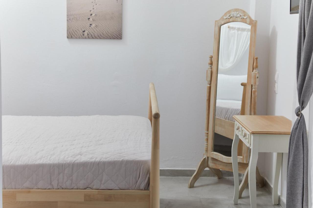 Appartamento Golden Star Praxitelous Agia Marina  Esterno foto