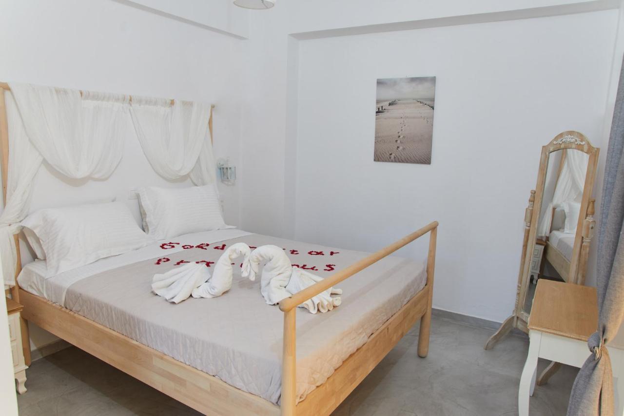 Appartamento Golden Star Praxitelous Agia Marina  Esterno foto