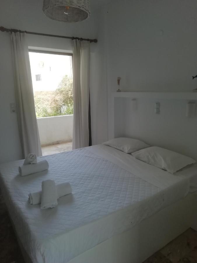 Appartamento Golden Star Praxitelous Agia Marina  Esterno foto