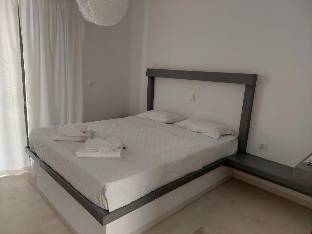 Appartamento Golden Star Praxitelous Agia Marina  Esterno foto