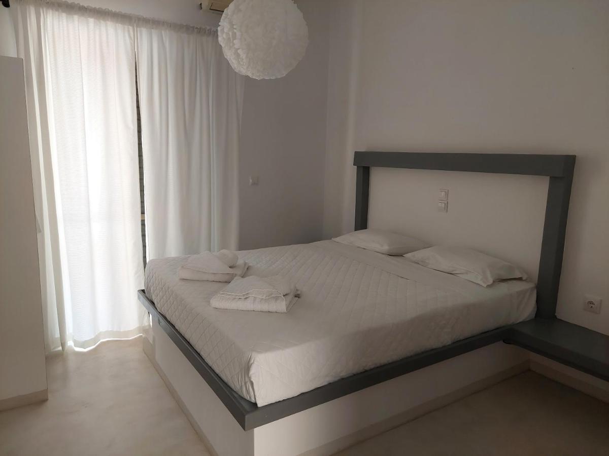 Appartamento Golden Star Praxitelous Agia Marina  Esterno foto
