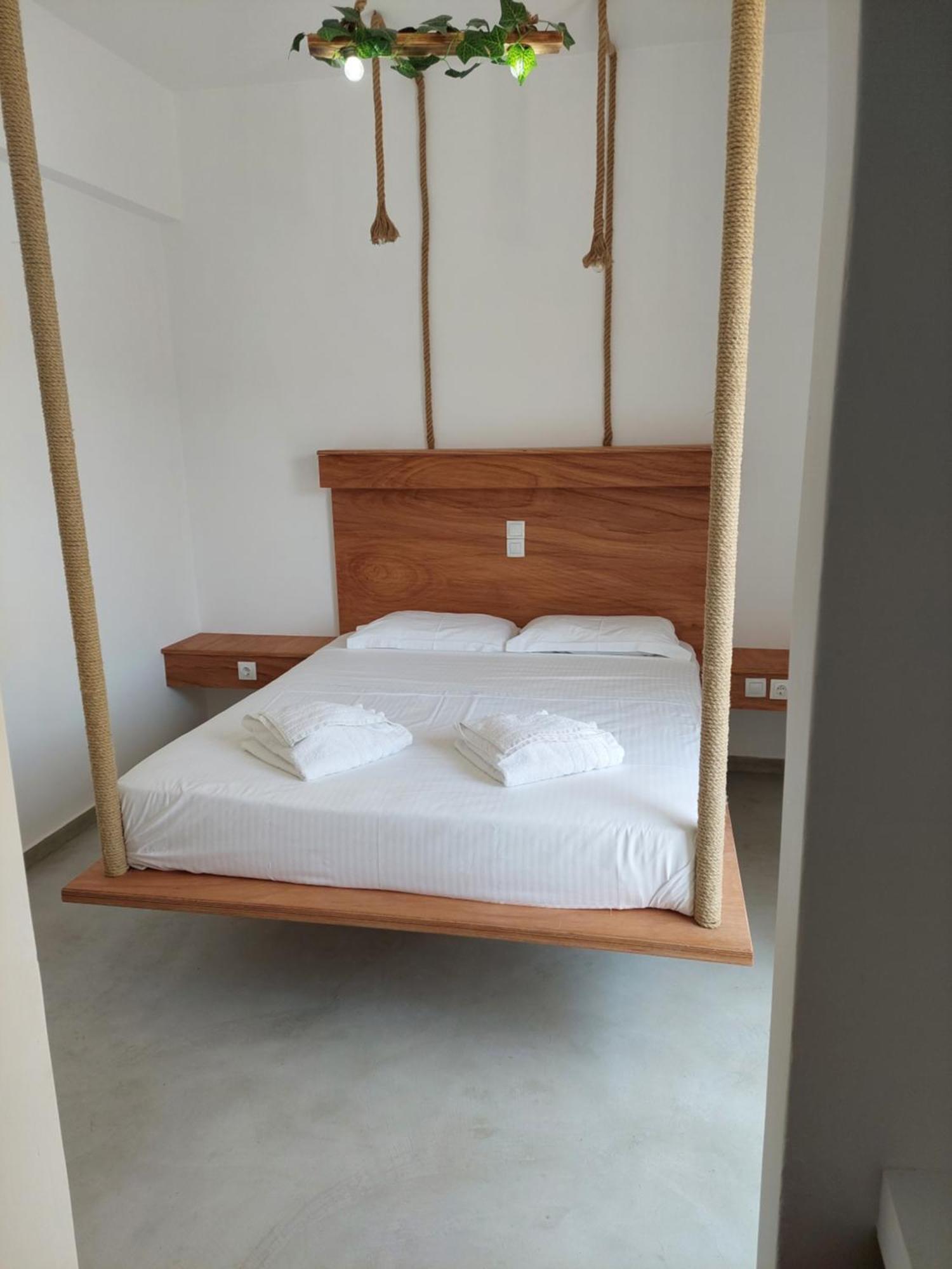 Appartamento Golden Star Praxitelous Agia Marina  Esterno foto