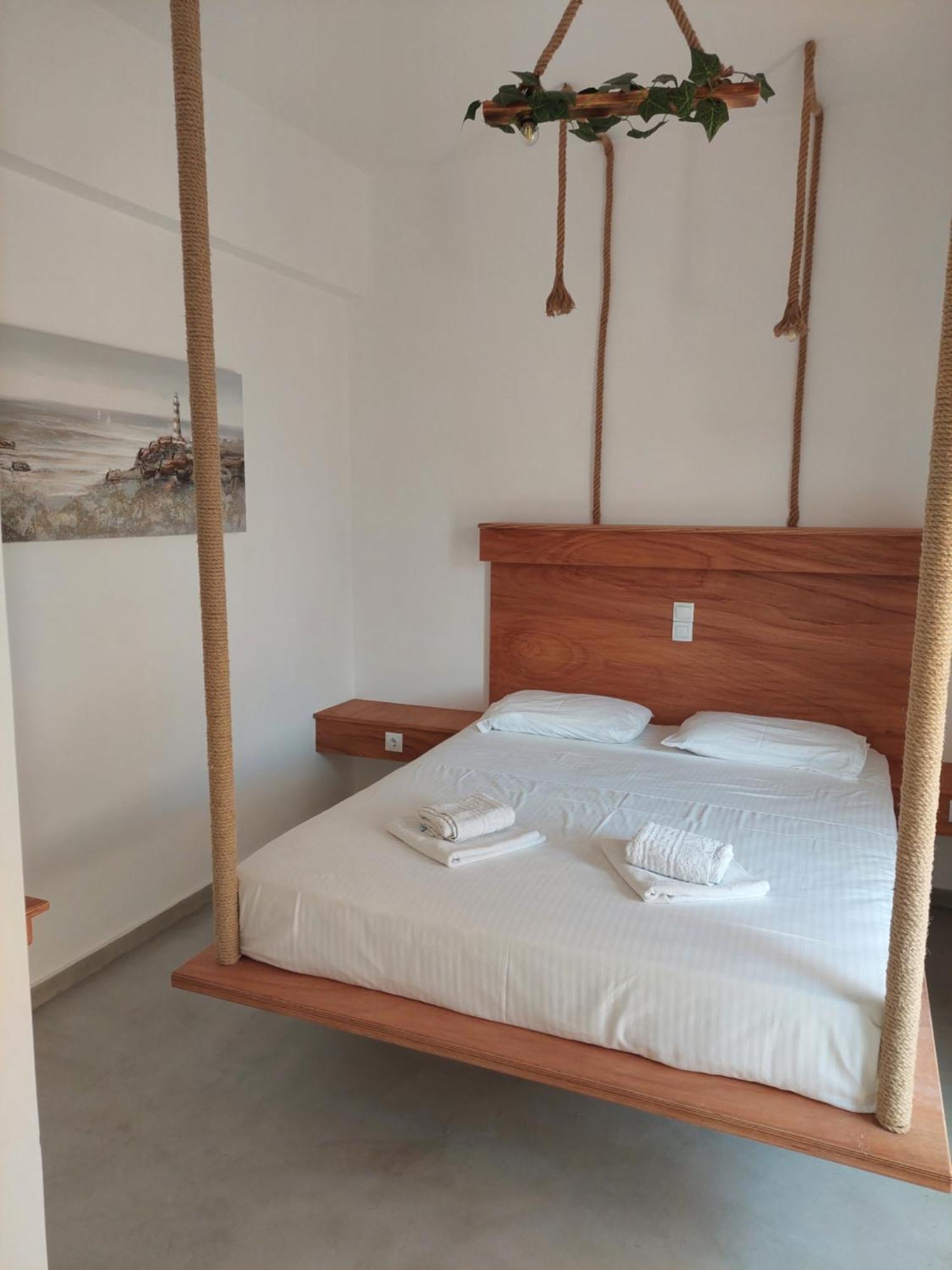 Appartamento Golden Star Praxitelous Agia Marina  Esterno foto