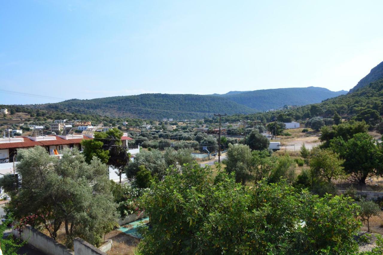 Appartamento Golden Star Praxitelous Agia Marina  Esterno foto